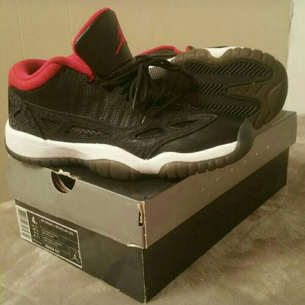 AIR JORDAN 11 RETRO LOW (GS)